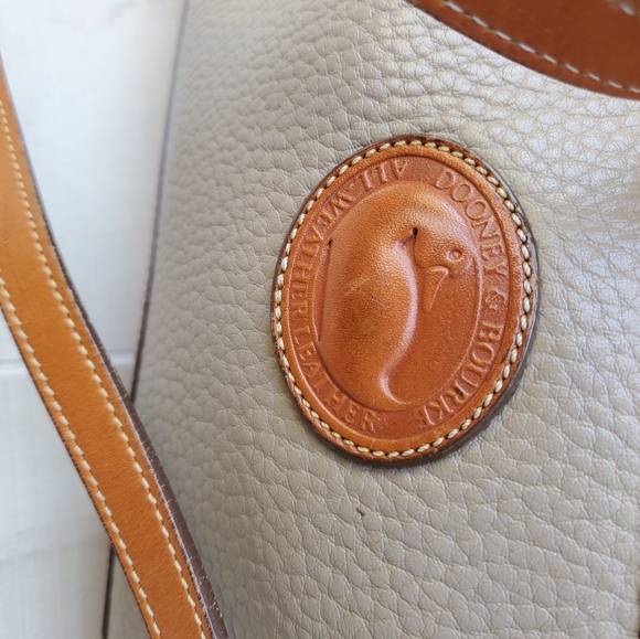 Dooney And Bourke Vintage All Weather Leather Crossbody Bag - Picture 7 of 10